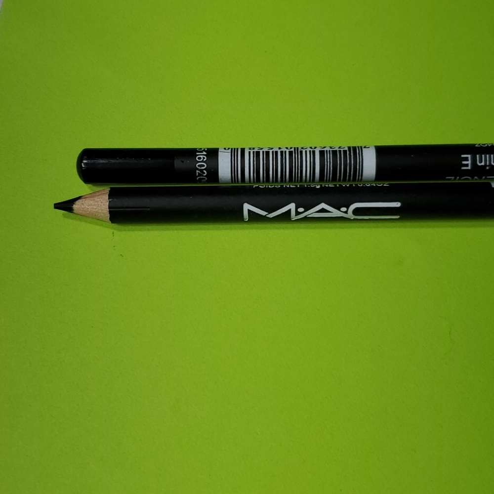 Mac Lip Liner